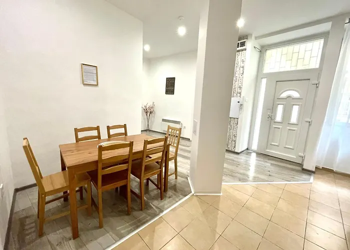 Relax With 2 Bedroom, 2 Bathroom For 6 People In The Centre Free Coffee Lejlighed