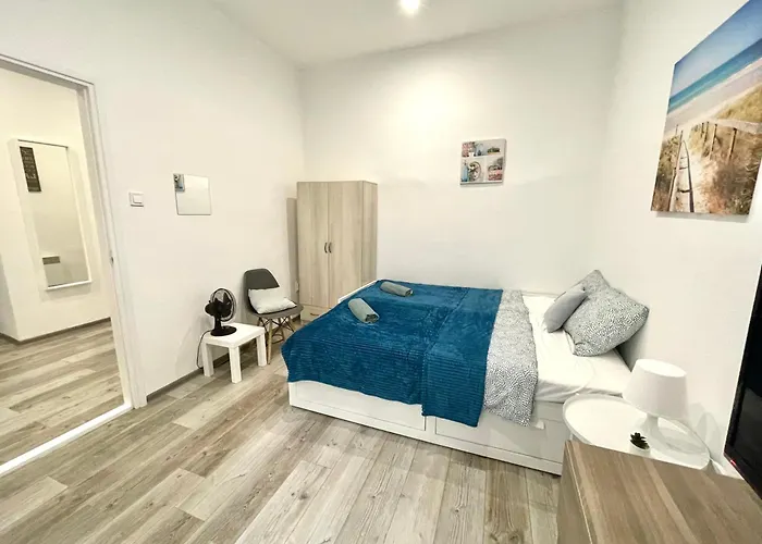 Relax With 2 Bedroom, 2 Bathroom For 6 People In The Centre Free Coffee * Budapest