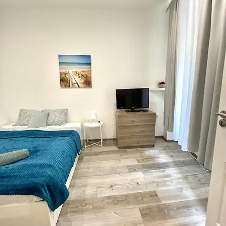 Relax With 2 Bedroom, 2 Bathroom For 6 People In The Centre Free Coffee ブダペスト