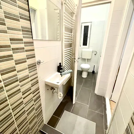 Relax With 2 Bedroom, 2 Bathroom For 6 People In The Centre Free Coffee アパート *